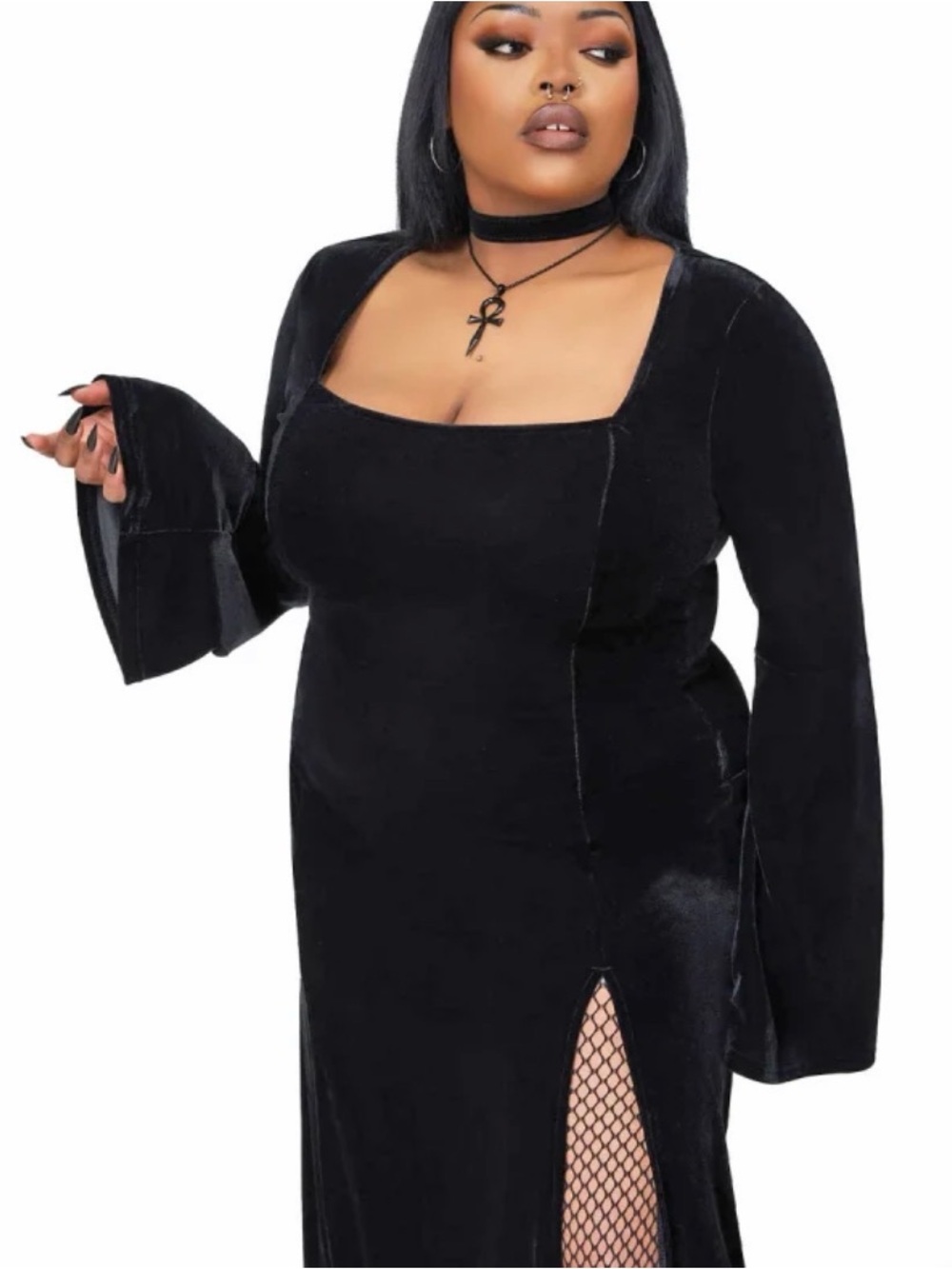 Killstar Morvessa Maxi Dress Plus-Size Velvet Square-Neck Maxi Dress in Black